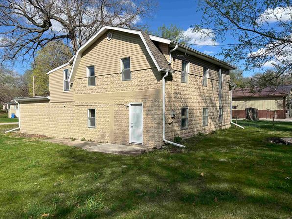 710 2nd St, Evansdale, IA 50707