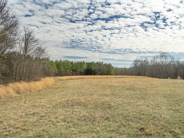 200 Scenic Hills Rd, Pulaski, TN 38478