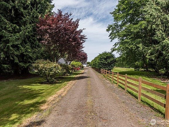 3rd image of 397 Monterra Drive