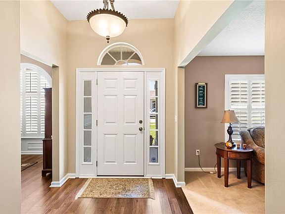 4th image of 30504 Forest Parke Dr