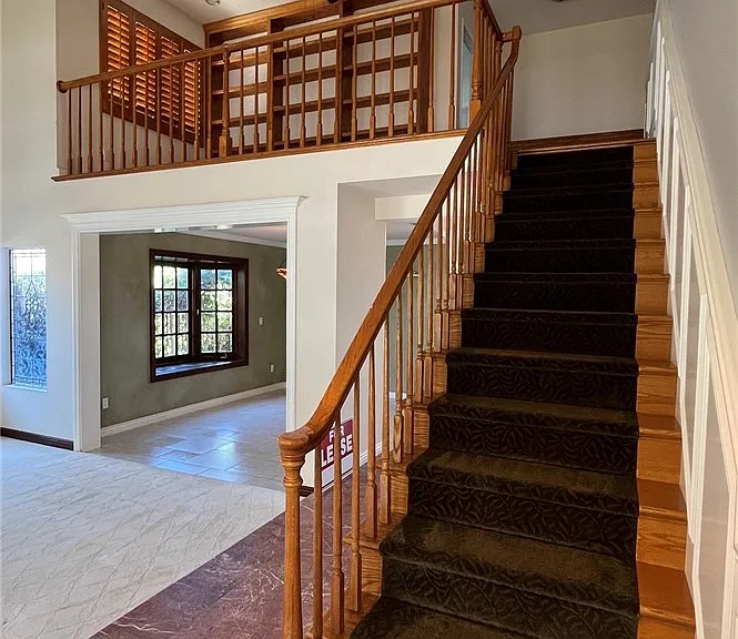 24574 Indian Hill Ln — Photo 3