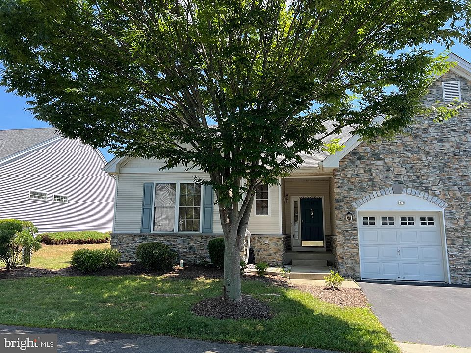 2nd image of 31 Meadowlark Dr