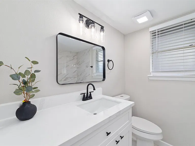 7706 Deadwood Dr — Photo 16