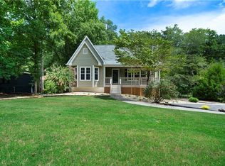 716 Maplelake Dr, Acworth, GA 30101