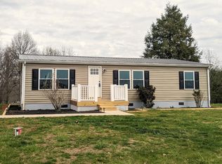 1621 Easome Rd, Hurt, VA 24563