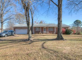 2214 Mae Dell Rd, Chattanooga, TN 37421
