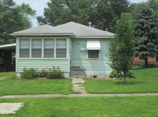 404 W Mulberry St, Robinson, IL 62454