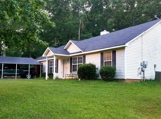 275 Charlie Fuller Rd, Grantville, GA 30220