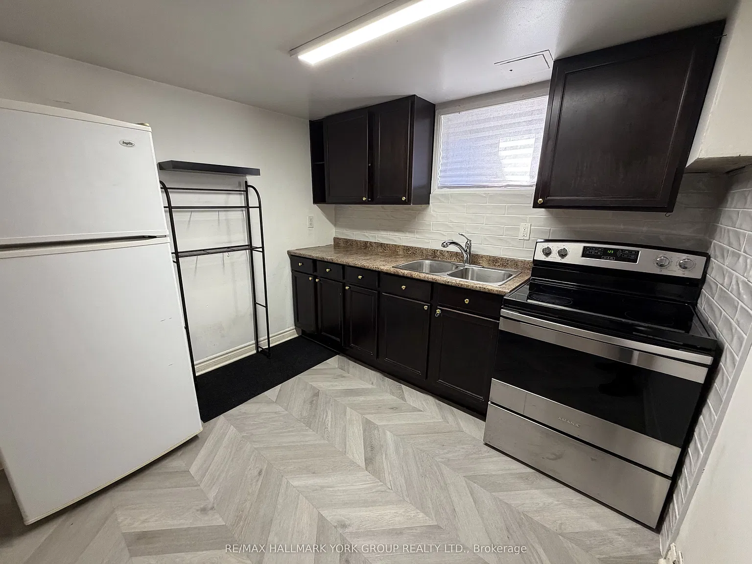 2 bed, $1,650 — Photo 3