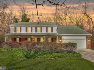 9321 Hobart Ct, Fairfax, VA 22032