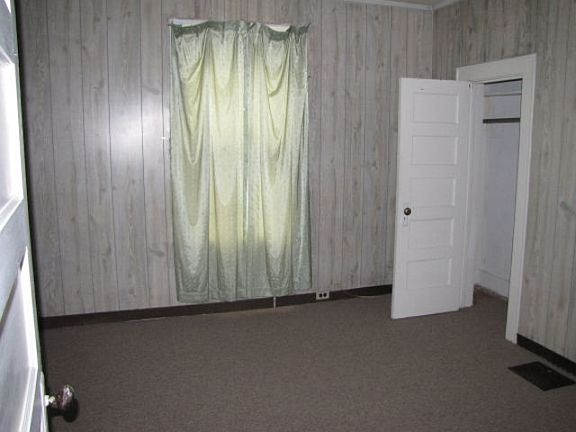 3rd image of 185 N 22nd St