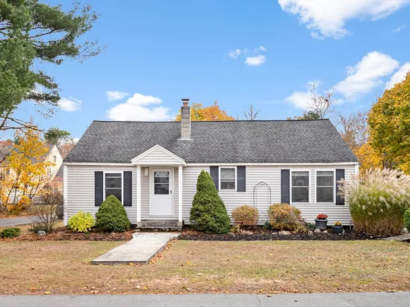 8 Wilson Ln, Westford, MA 01886