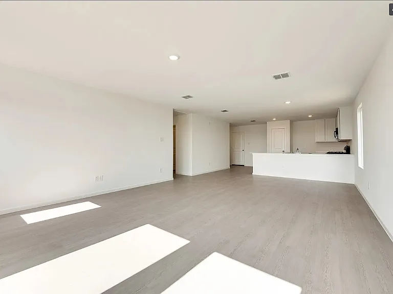 7803 Bent Gale Rd — Photo 6