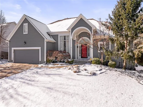 15214 Reeds St, Overland Park, KS 66223