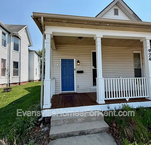 924 SE 6th St #A — Photo 2