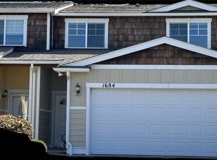 1684 SW Stremler Dr, Oak Harbor, WA