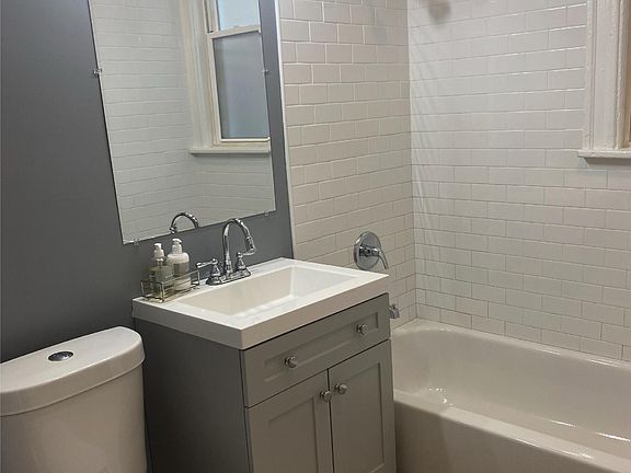 3rd image of 5743 S Hermitage Ave #1