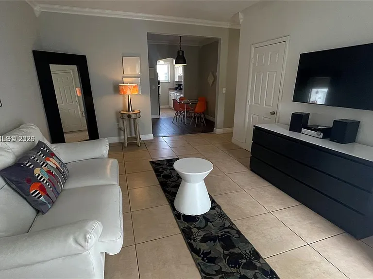 8100 Harding Ave #513 — Photo 13