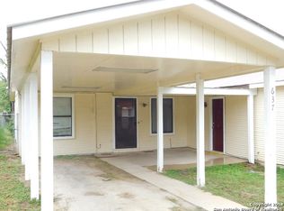 637 Trade Ave, Pleasanton, TX 78064