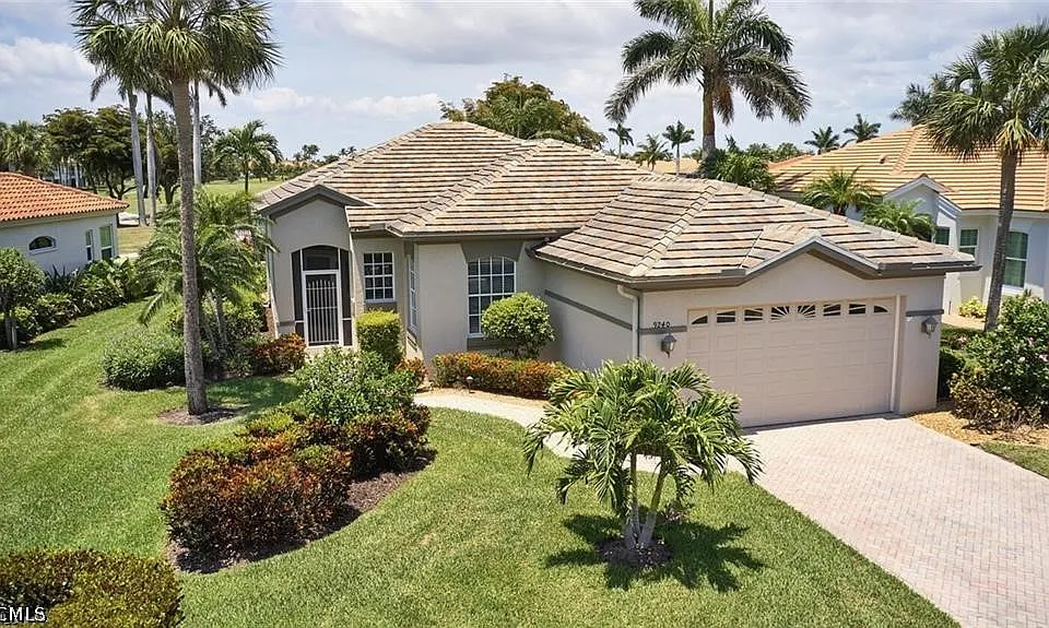 9240 Willowcrest Ct