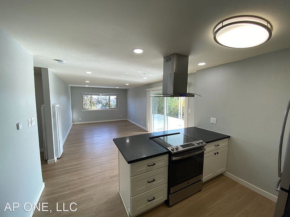 1st image of 281 Macarthur Blvd #306