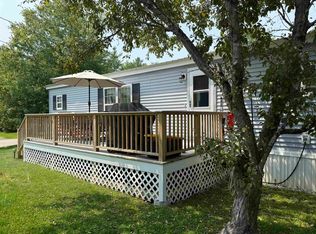 8 Sir Lancelot Dr, Exeter, NH 03833