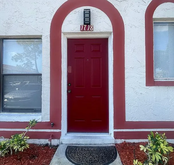 1718 Silver Creek Ct #102 — Photo 1