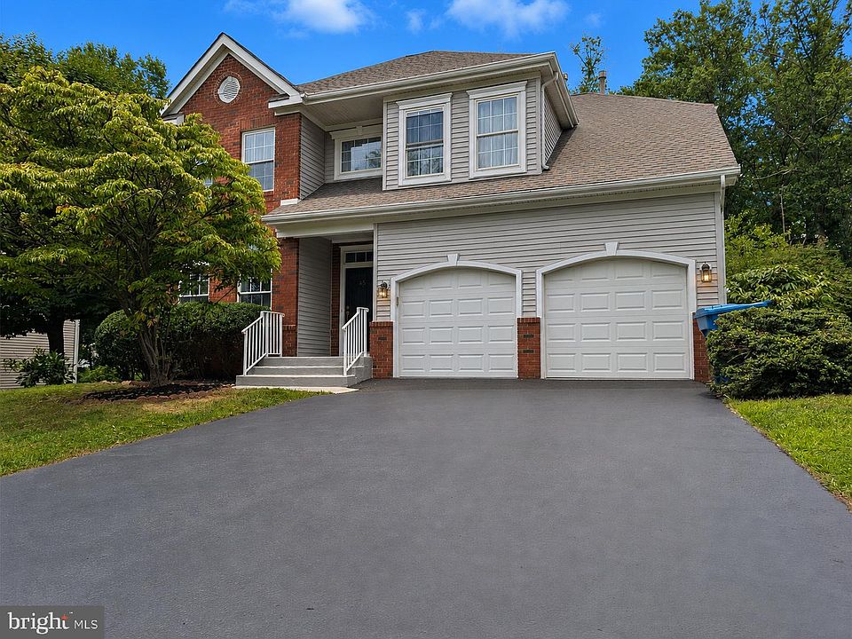 1st image of 45 Rutgers Ln