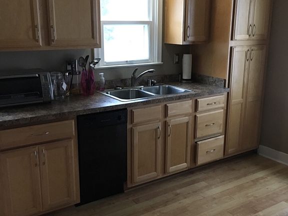 Recently renovated kitchen 