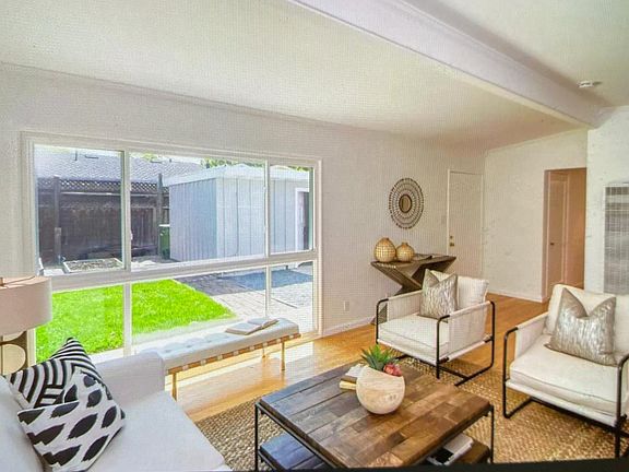 3rd image of 2343 Vargas Pl