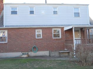 164-39 75th Ave, Fresh Meadows, NY 11366