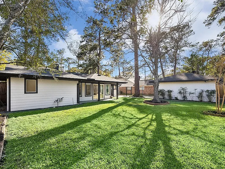 10042 Valley Forge Dr — Photo 10
