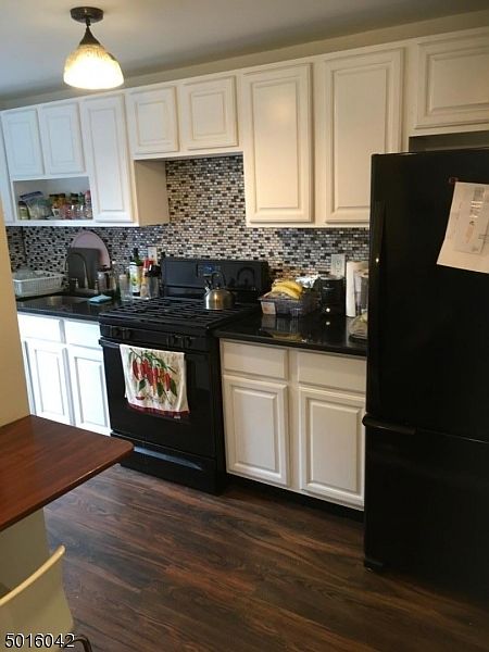 1st image of 419 Palisade Ave APT 2