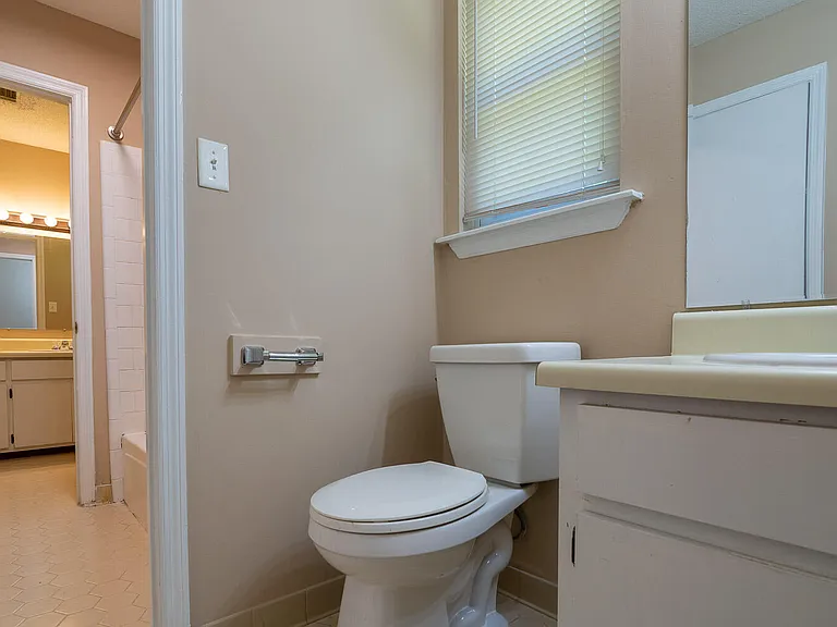 433 Evans Mill Dr #B — Photo 15