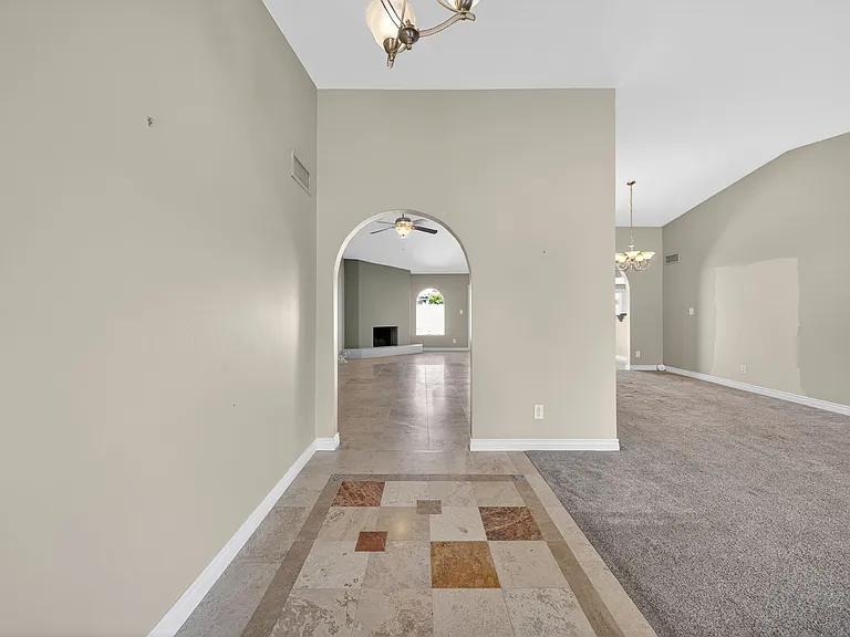 12414 N 60th St — Photo 20