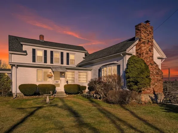 521 N Liberty St, Belchertown, MA 01007