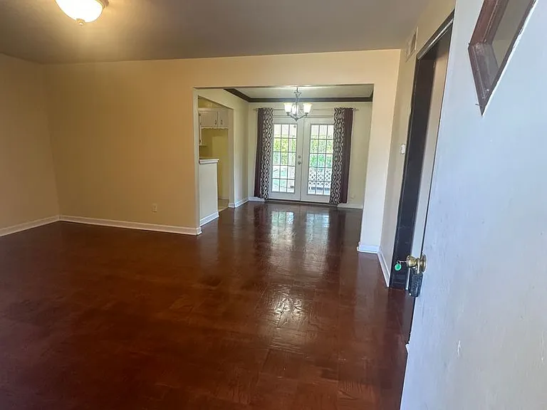 2524 Eagle Dr — Photo 10