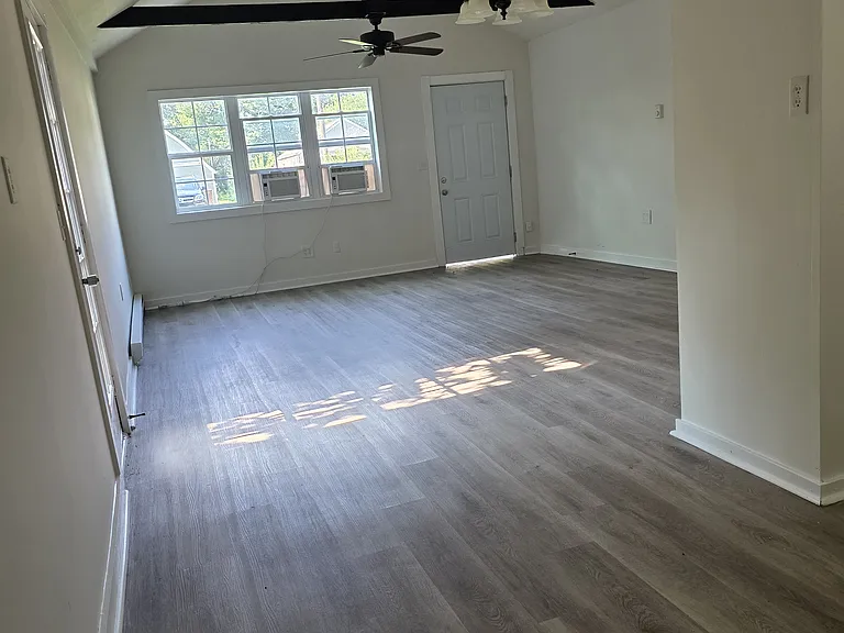 1604 Glenwood Ave — Photo 10