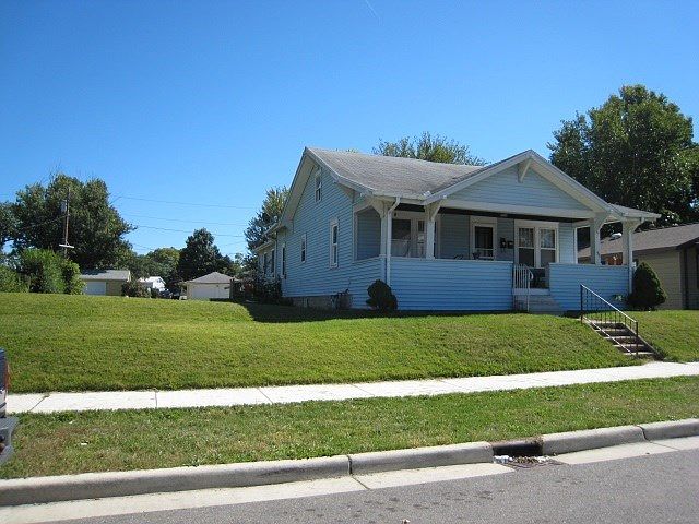 1st image of 138 1/2 Monmoor Ave