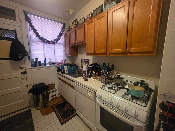 4th image of 4721 N Winchester Ave APT 2A