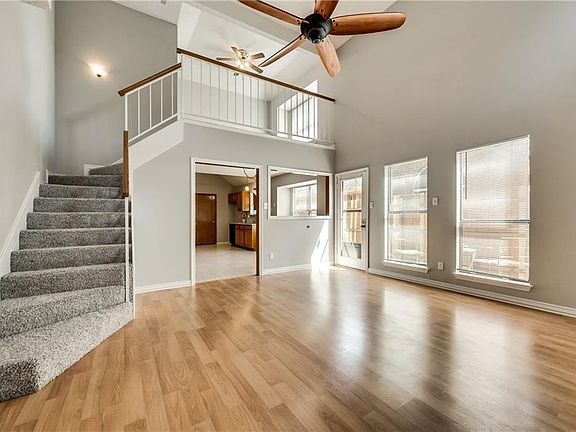 5th image of 932 Winding Creek Dr