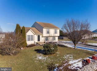 702 Michigan Dr, Falling Waters, WV 25419