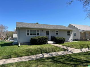 219 Madison St, Remsen, IA 51050