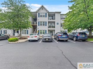 1711 Waterford Dr, Edison, NJ