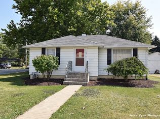 104 S Prairie St, Batavia, IL 60510