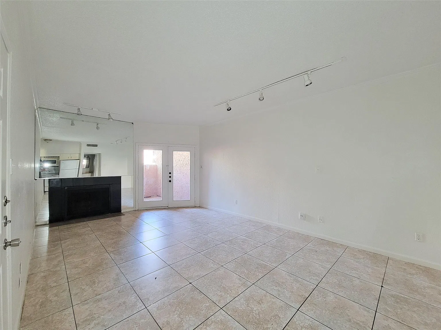 1 bed, 1.0 bath, 467 sqft, $850 — Photo 4