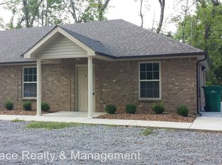 335 Rossview Rd, Clarksville, TN 37043