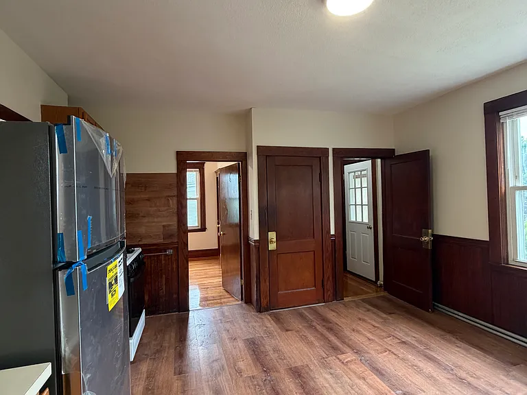61 Kent St #2 — Photo 7