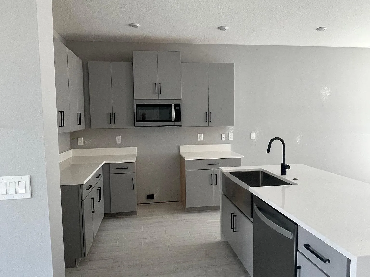 306 W Curtis St — Photo 4