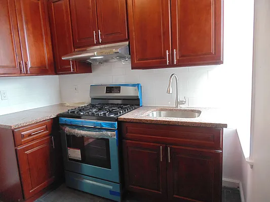 Rented by Rapid Realty Forest Hills | media 15